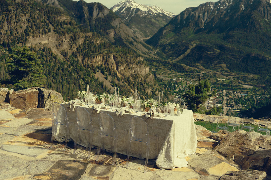 stunning gold mountain ranch wedding venue sits ready for the beautiful day 