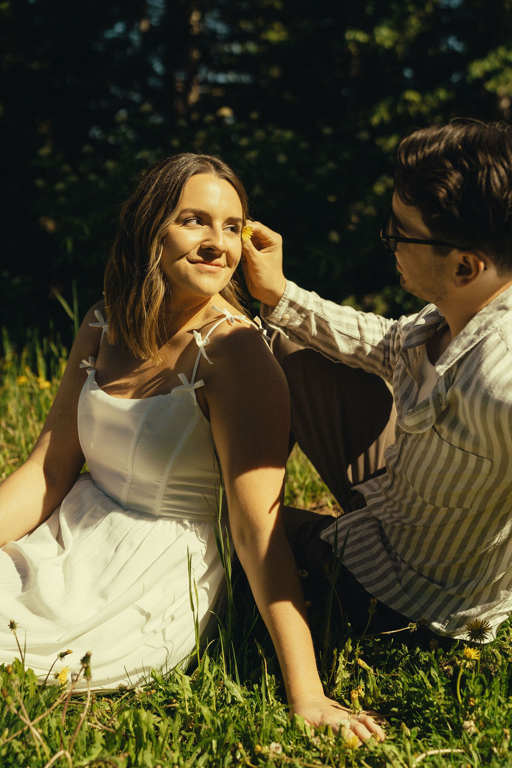 beautiful couple take a moment to share some love during their Durango engagement photos