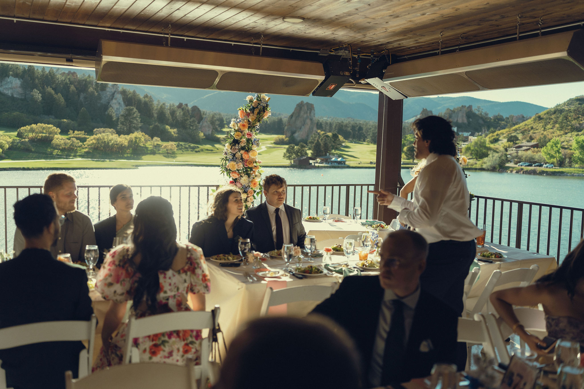 candid wedding reception photos from a beautiful country club wedding day!