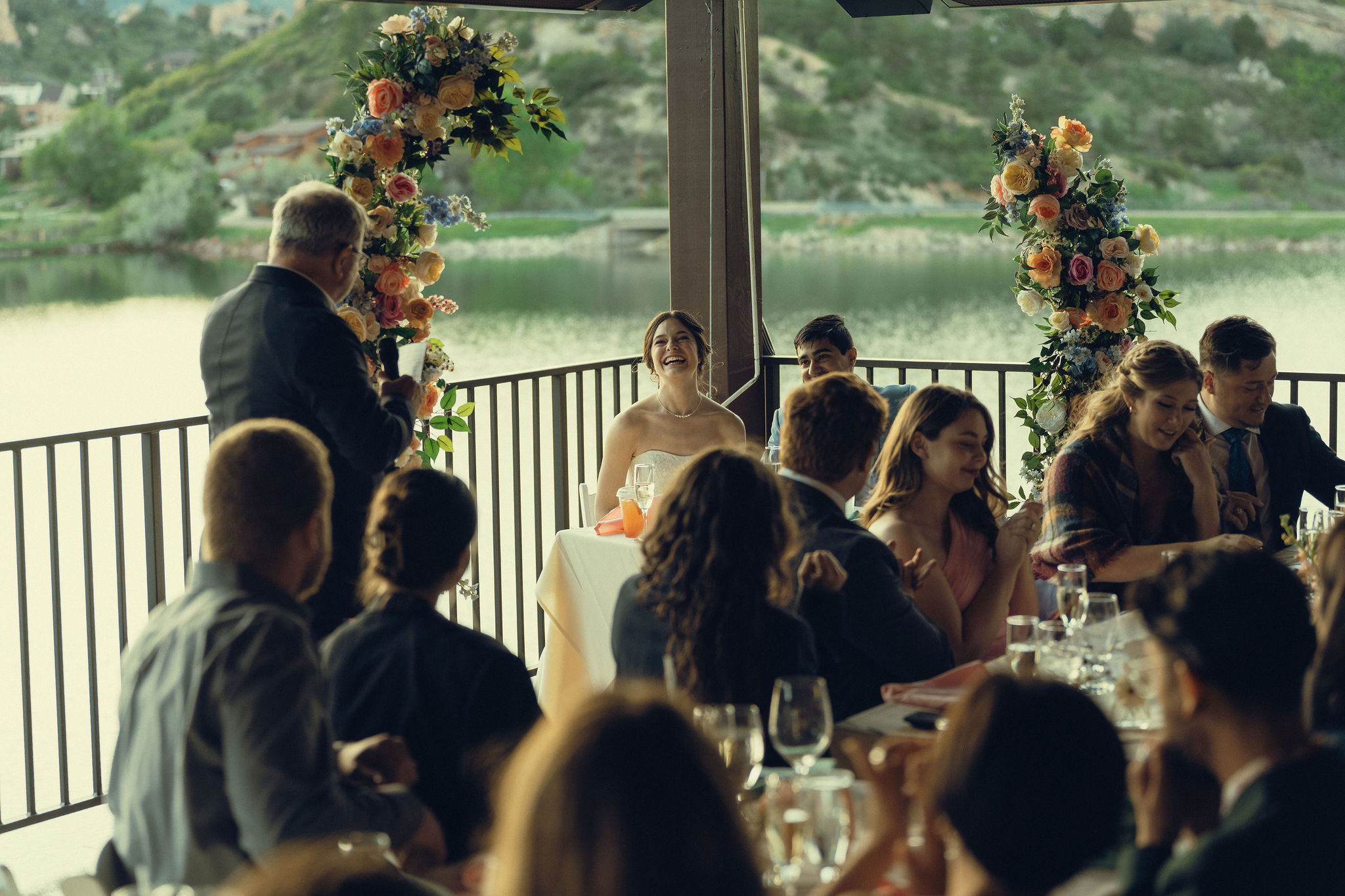 candid wedding reception photos from a beautiful country club wedding day!