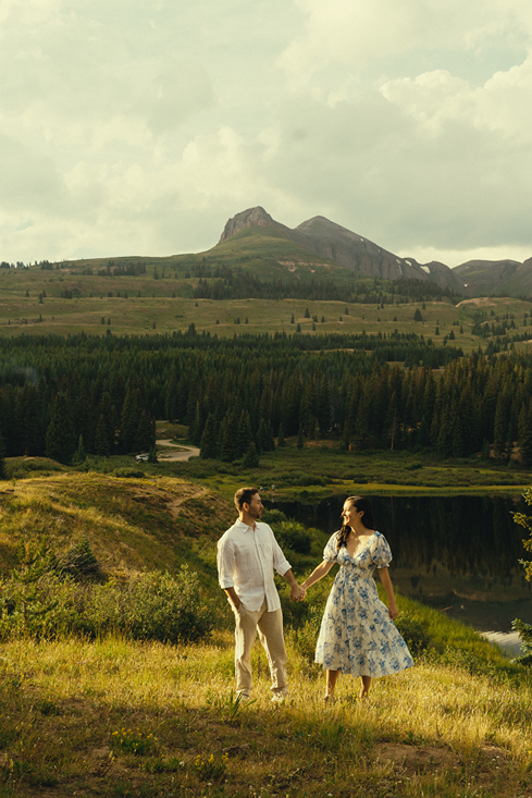 stunning couple pose together during their Molas engagement session 
