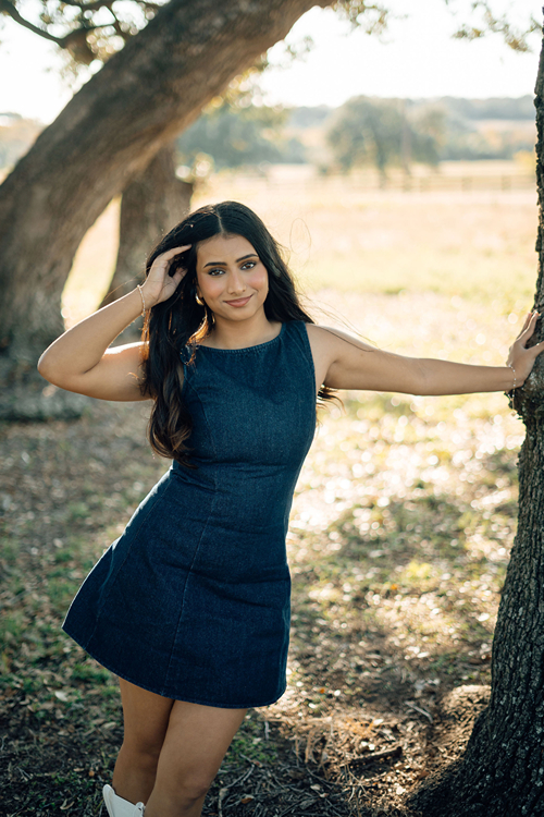 candid style walking candid photos captured by Sasha Takes Pictures a Texas senior photographer 